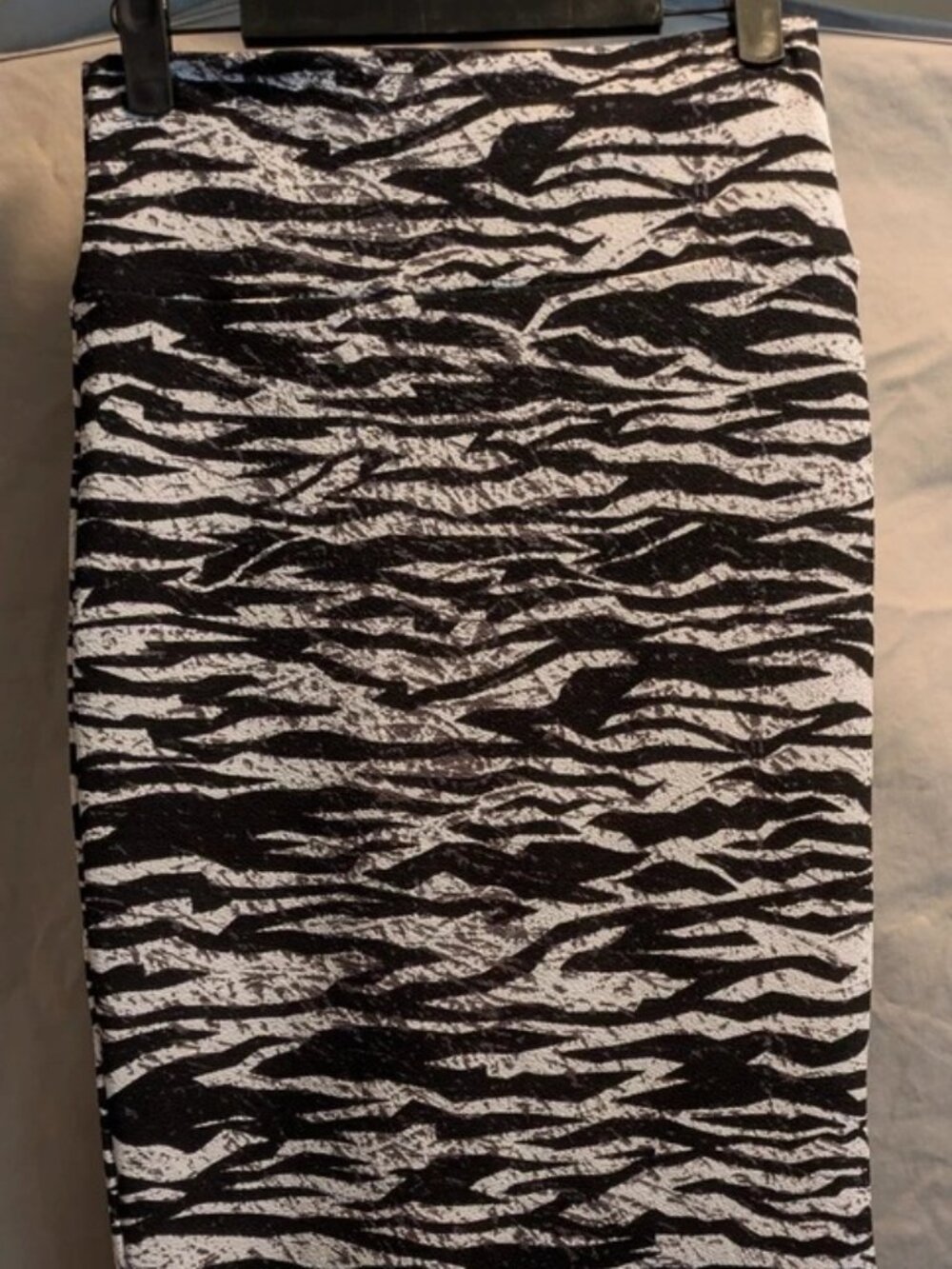 LuLaRoe Zebra Print Pencil Skirt Women's Size XS